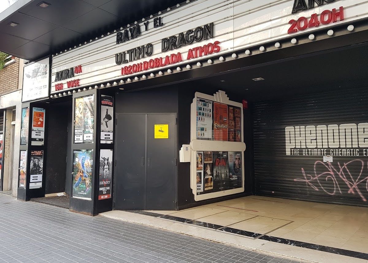 Phenomena cinema