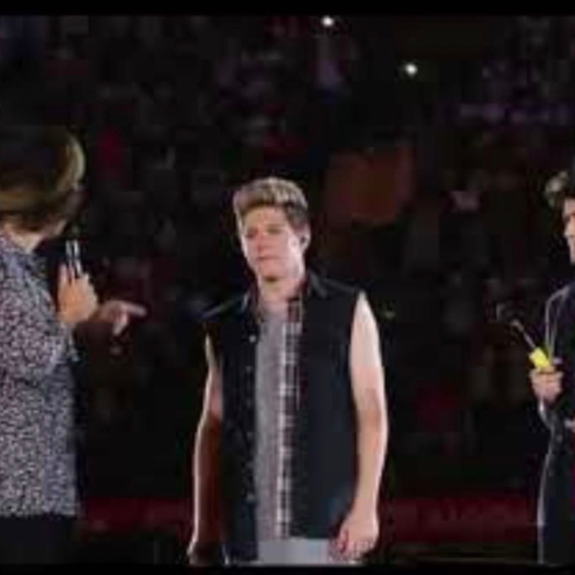 “I’d do Niall” - “Liam: If you were a girl for a day what would you do Harry: I’d do Niall