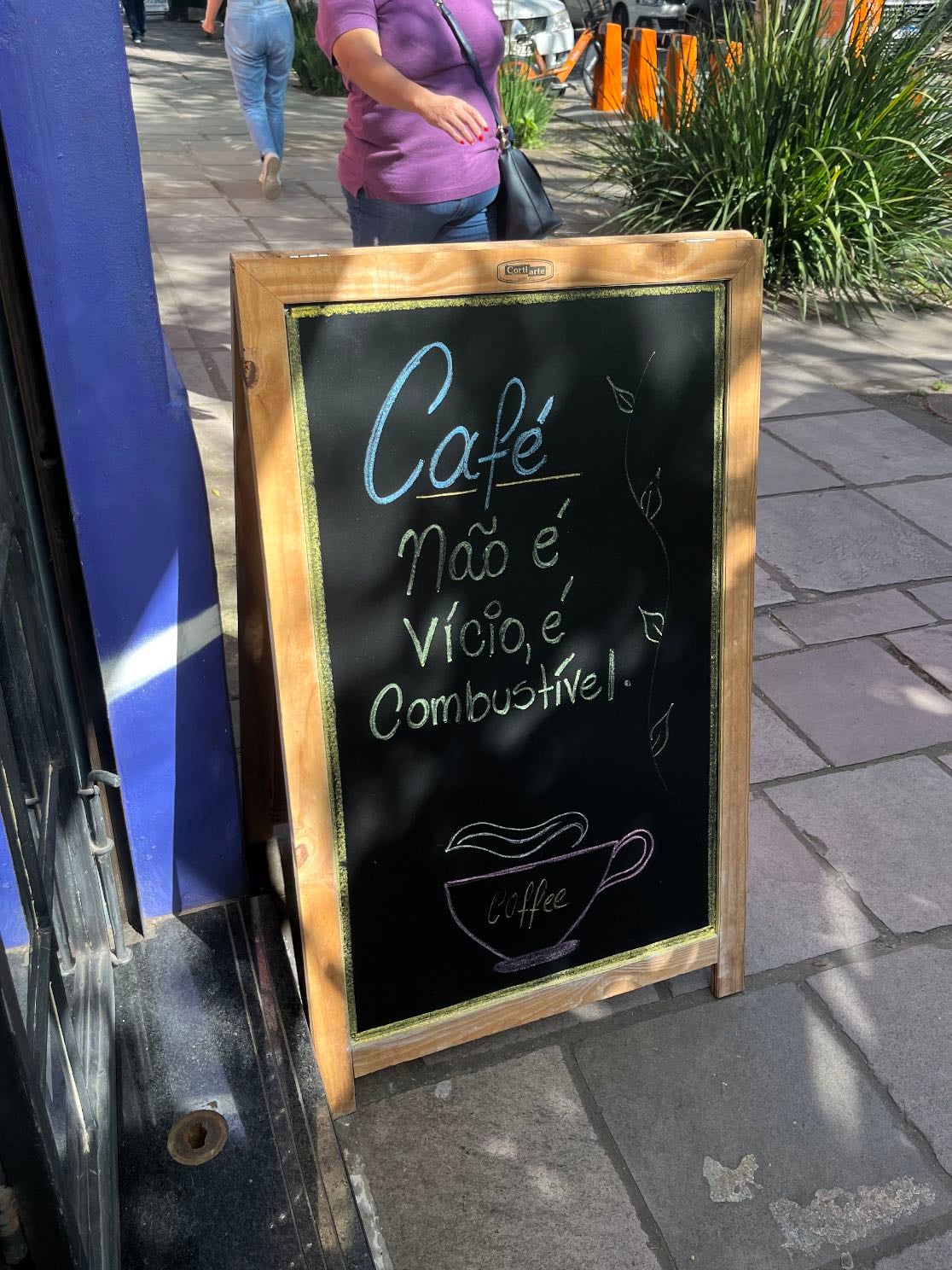 Espaço Mesclado Café - n fui vezes suficientes ainda