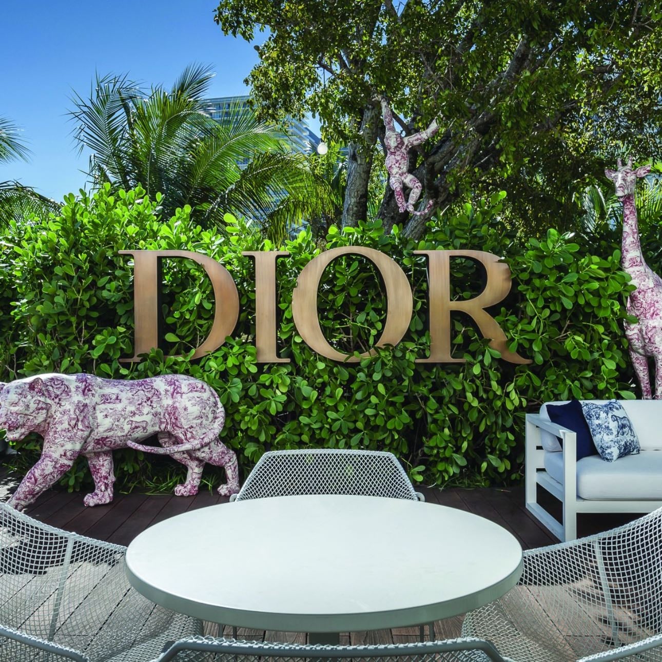 DIOR CAFĂ MIAMI