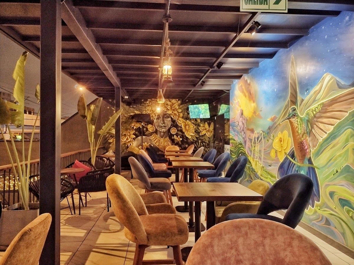 Qori Restobar