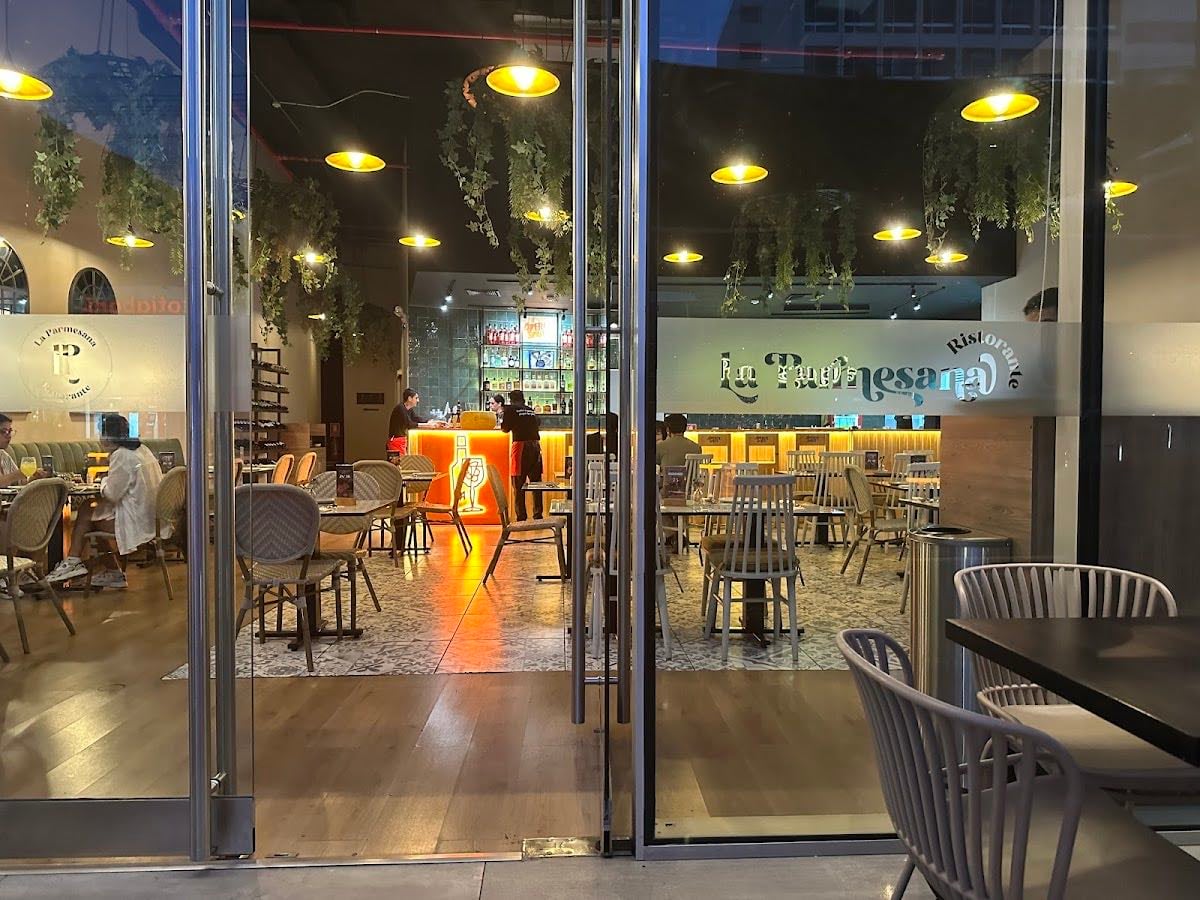 La Parmesana Ristorante