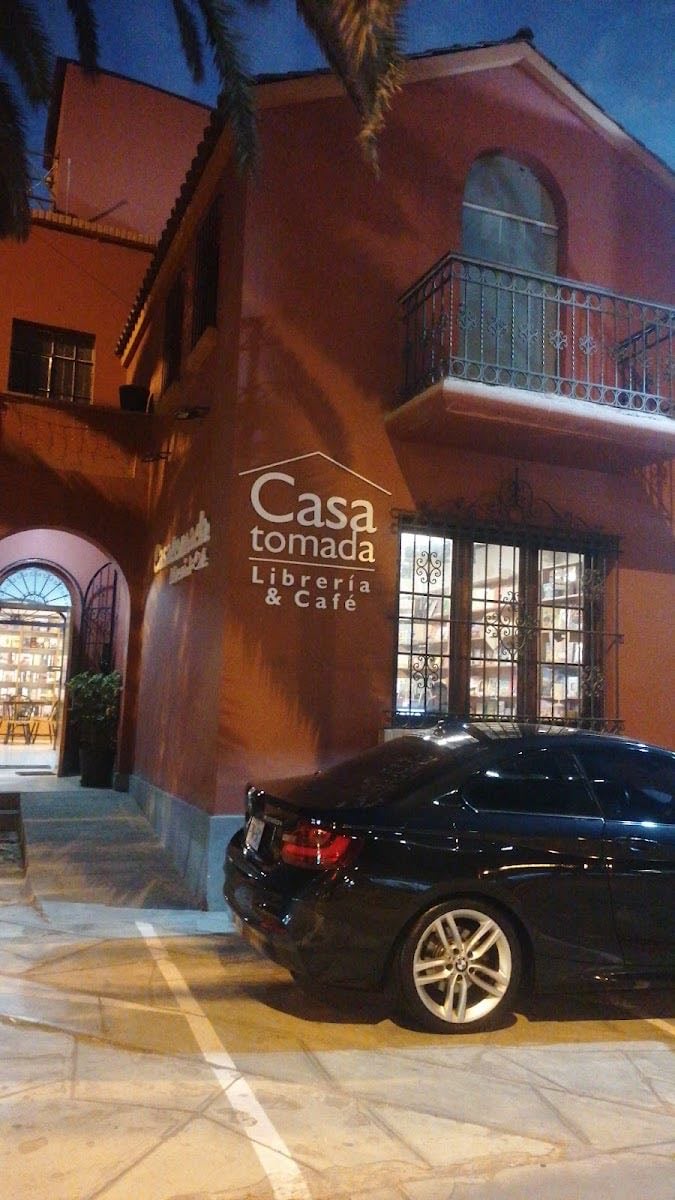 Casatomada Libreria & Café