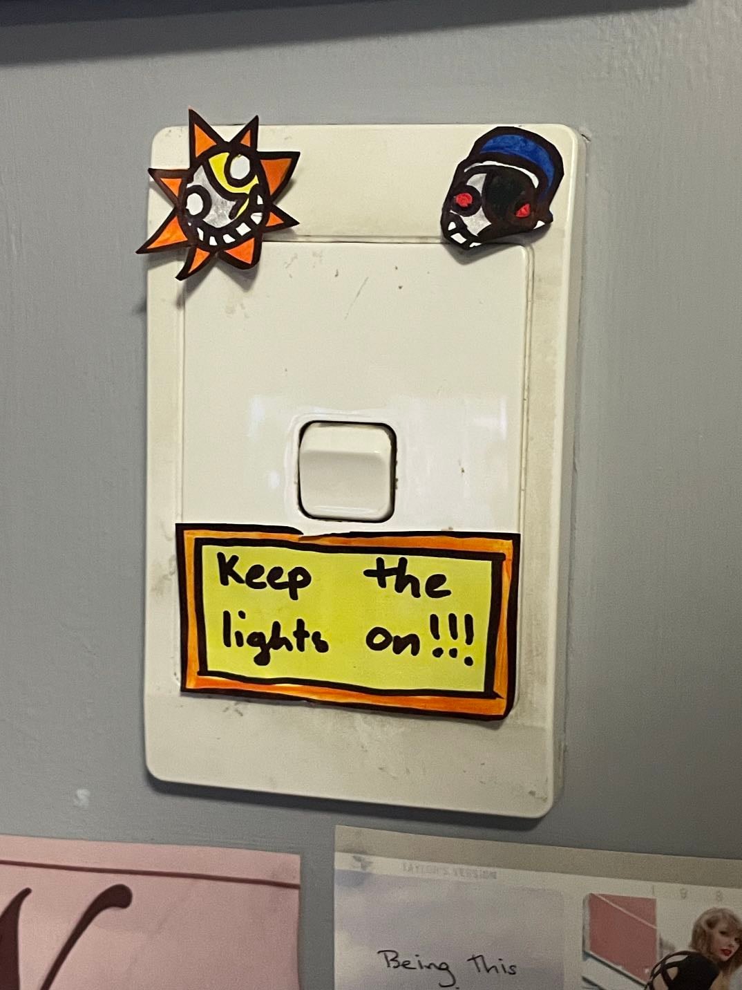 Light sign - Reference to Poppys Playtime