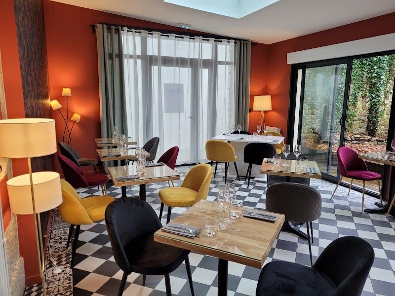NOUS RESTAURANT