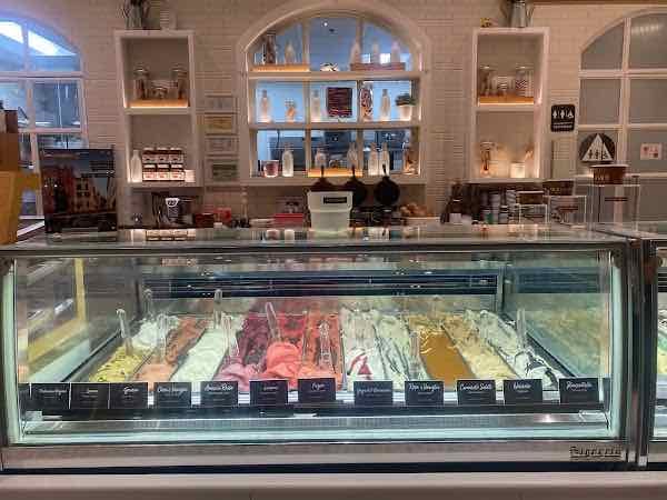 Bacio di Latte | Fashion Island, Newport Beach, OC