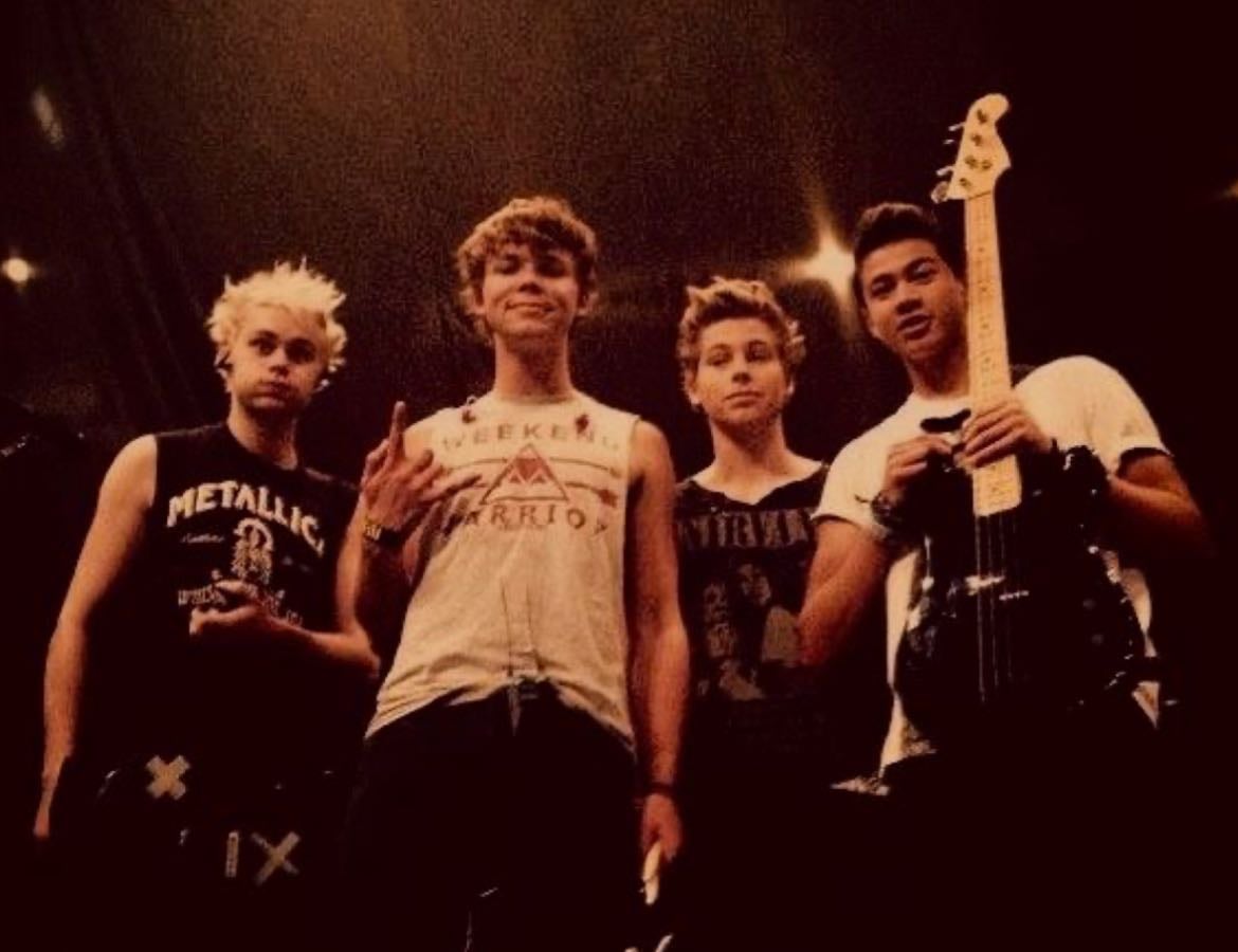 Favourite 5sos songs - Music hypelist by Enlli Cynfal