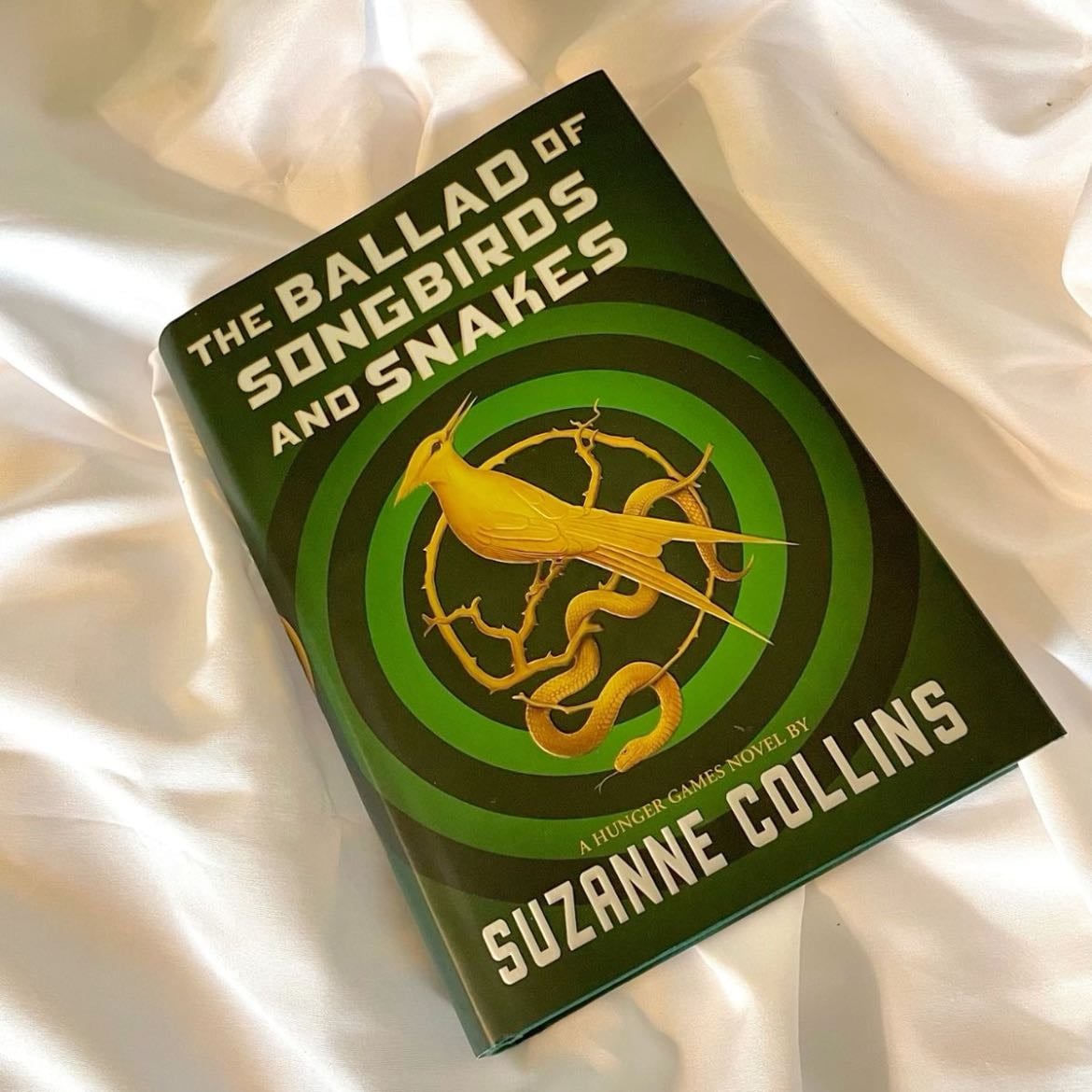 The Ballad of Songbirds and Snakes - Suzanne Collins · 2020