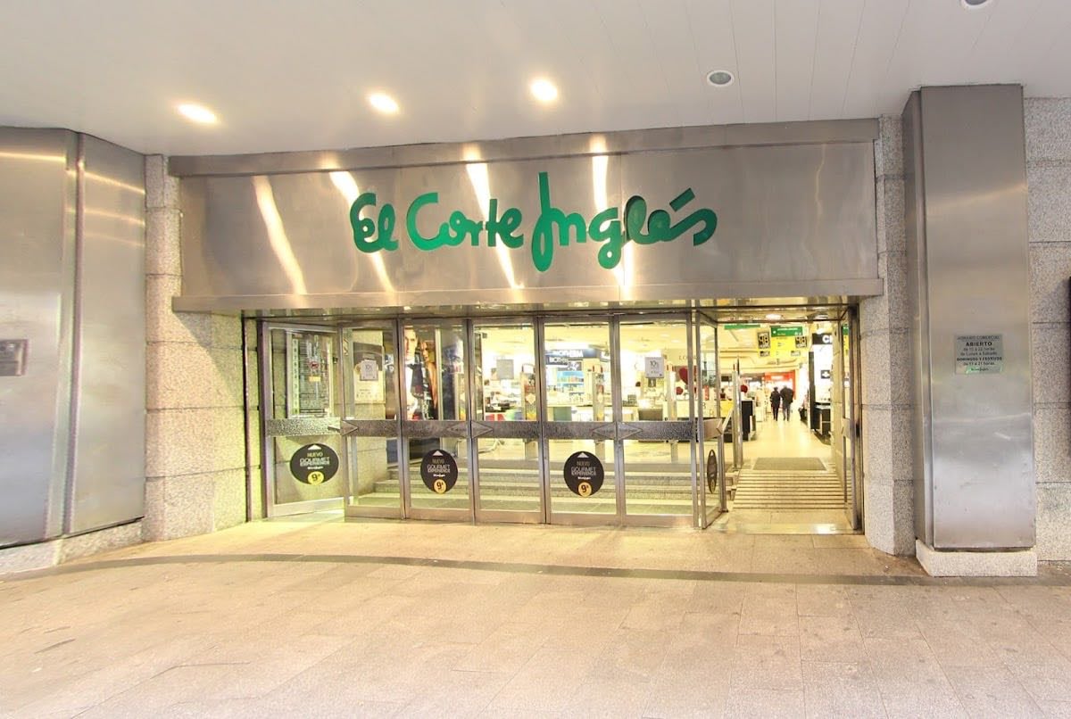 Gourmet Experience Gran Vía - Subir al Gourmet Experience de El Corte Inglés de Callao para disfrutar de las mejores vistas a la Gran Vía.