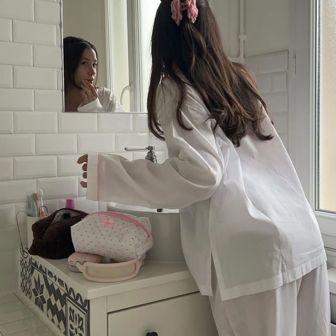 Do a selfcare routine - Gua sha, a lymphatic drainage massage, dry brushing