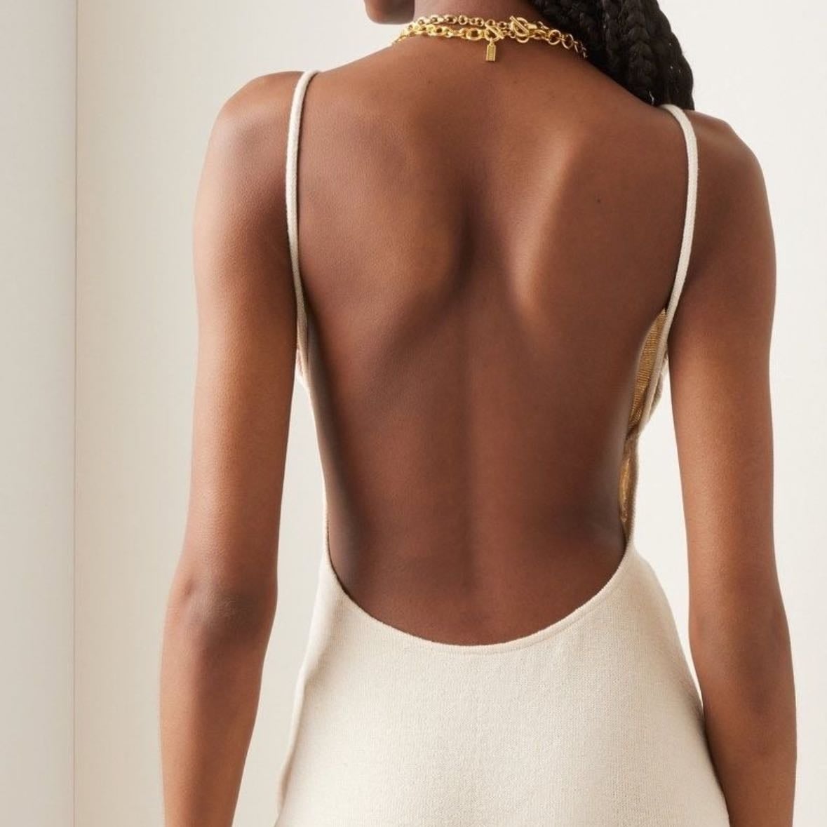 Have good posture - You can do all the other tips in this list but it won’t matter if you have bad posture. This will make you look so much more confident and put together than any of the other tips