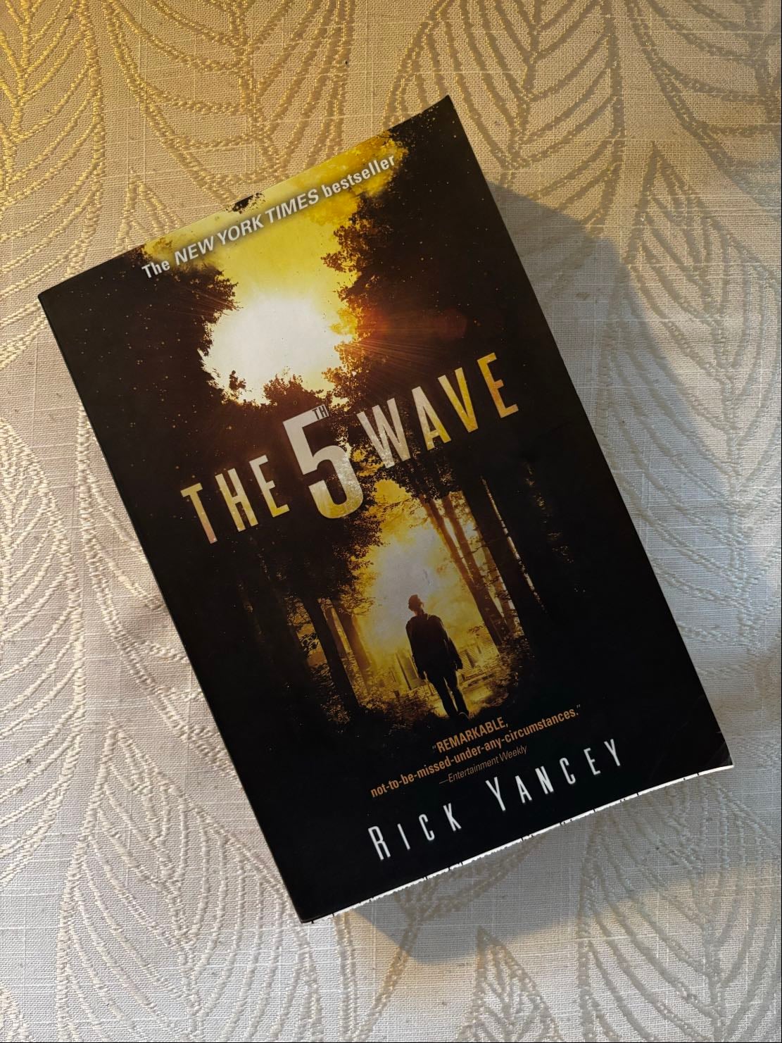 The 5th Wave - Rick Yancey · 2015