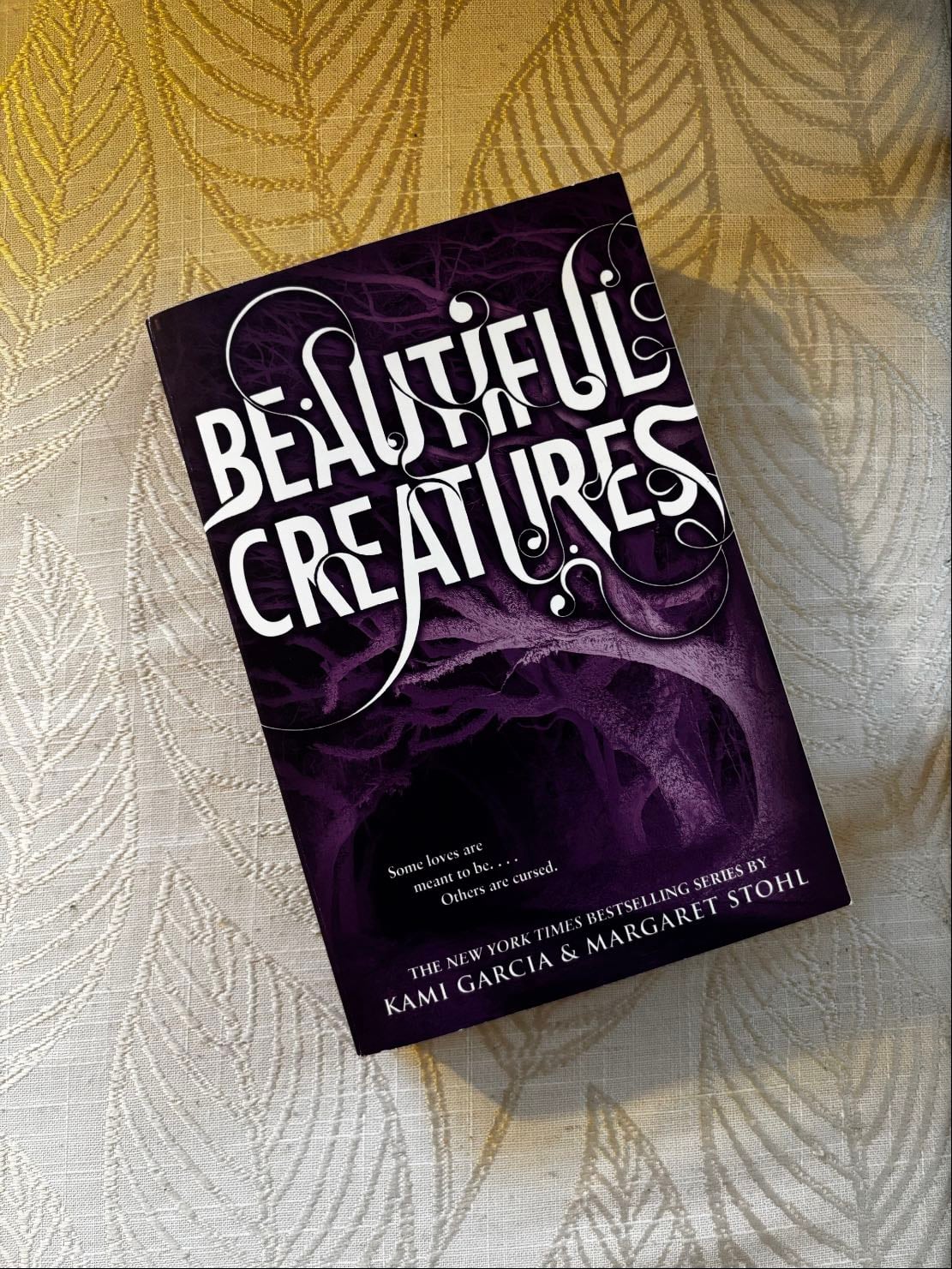 Beautiful Creatures - Kami Garcia, Margaret Stohl · 2009