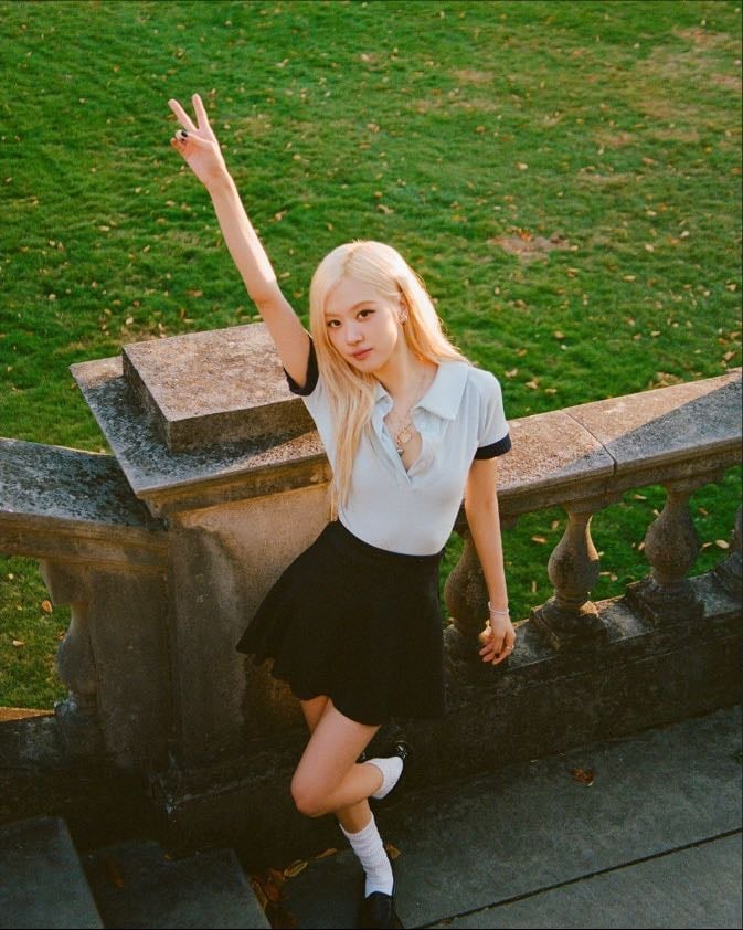 rosie - Album · ROSÉ