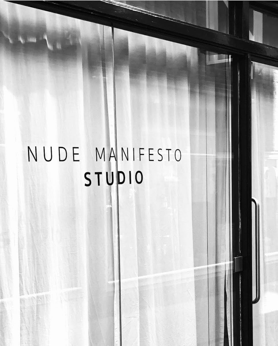 NUDE MANIFESTO