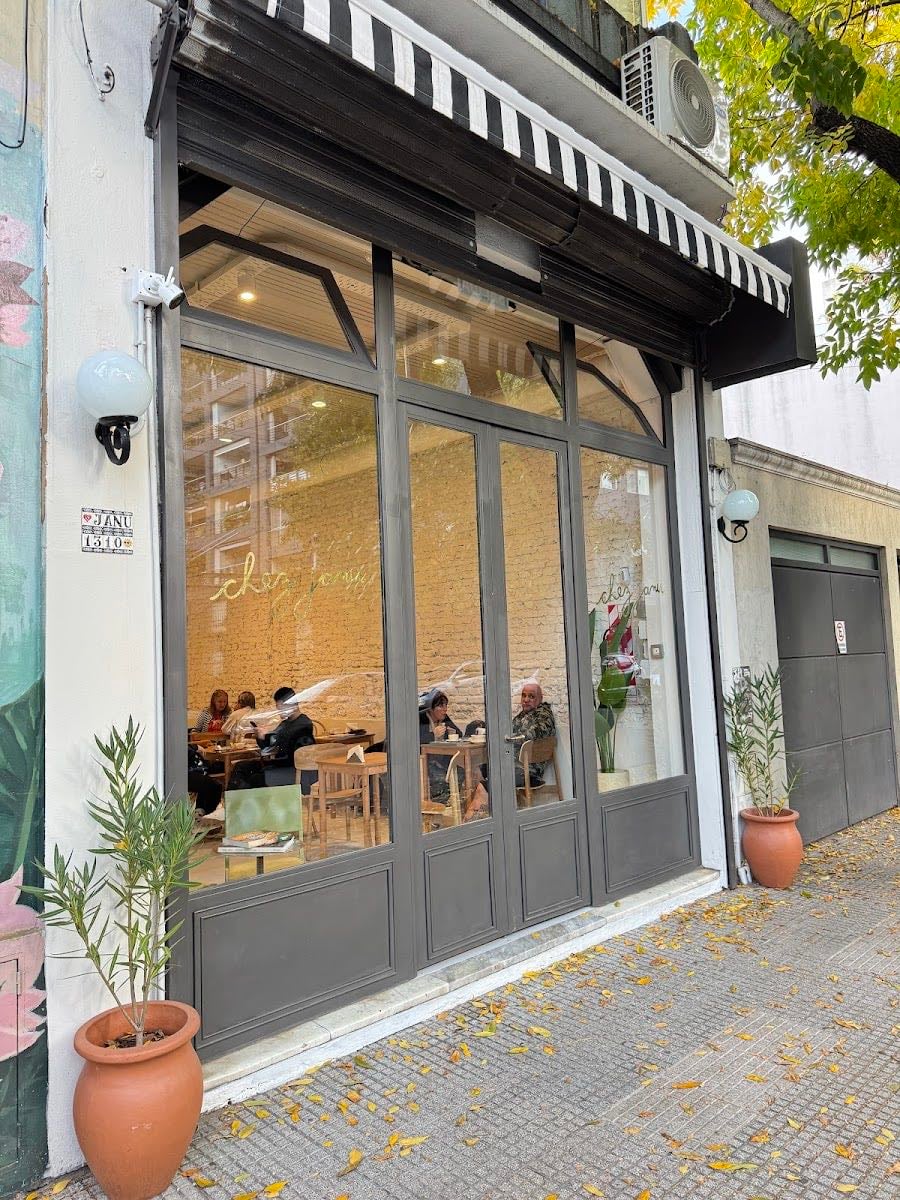 Chez Janu