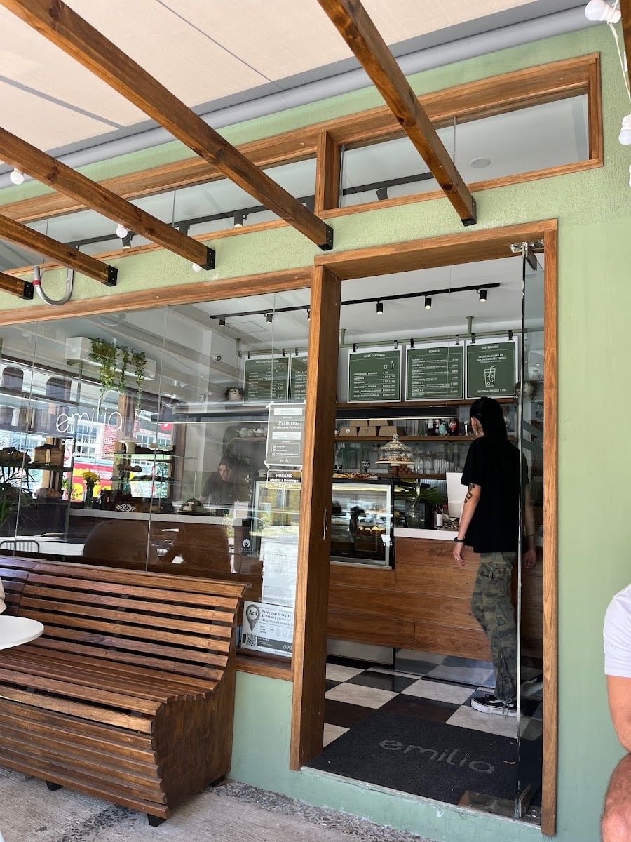 Emilia Cafe