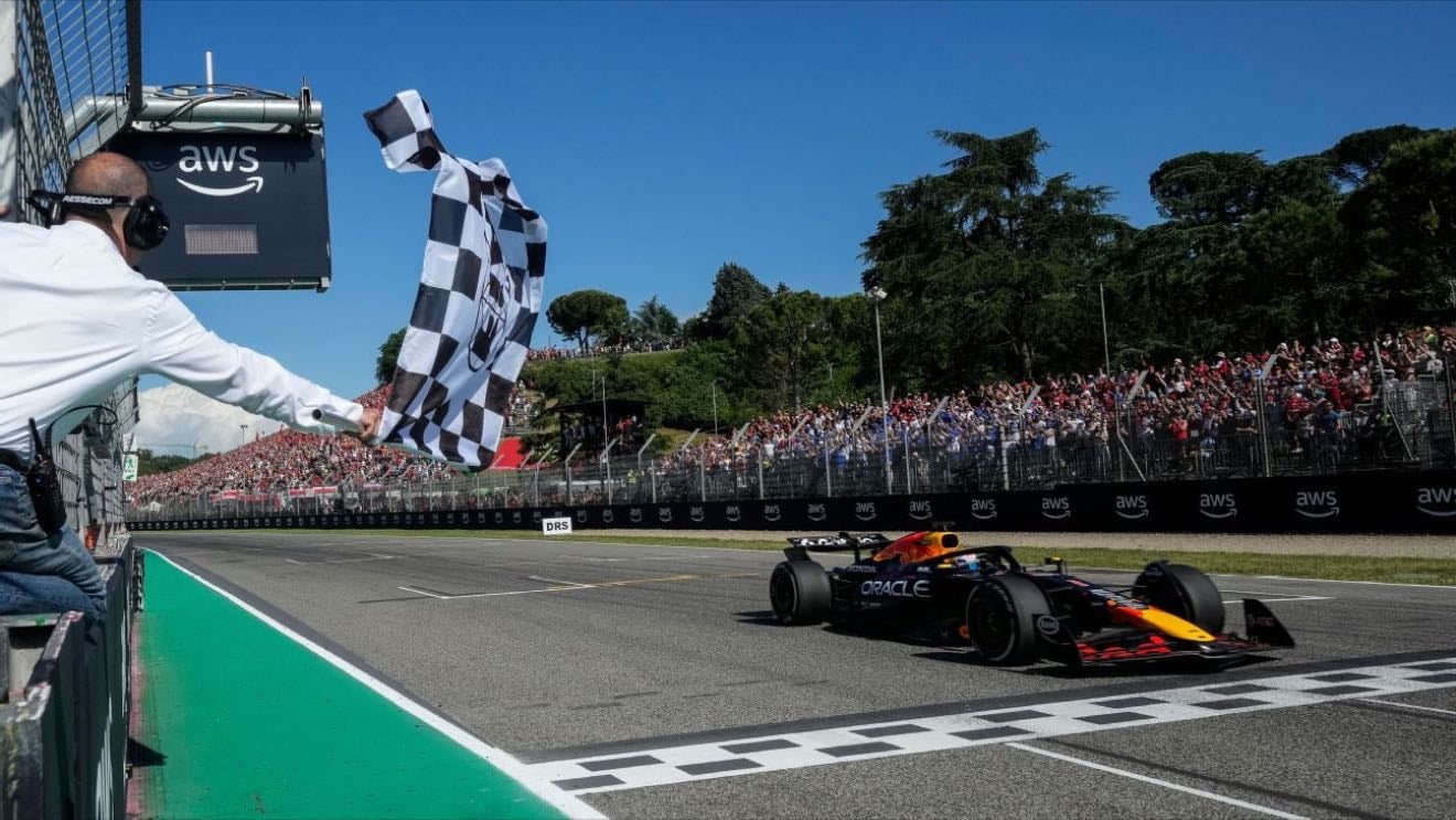 Emilia Romagna Grand Prix - Don't remember this at all. Piastri sat on pole but Max passes him on first lap and leads everything from there. Decent rating on Rate the Race