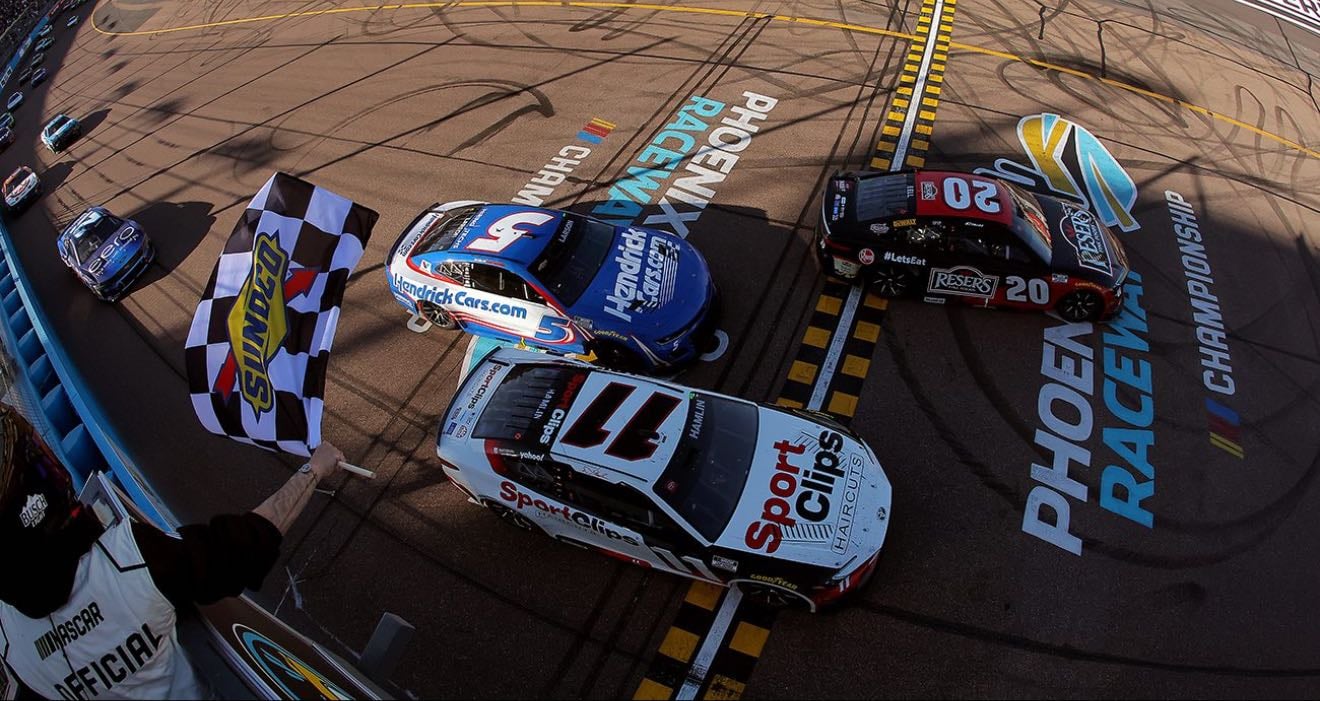 Phoenix 1 - Three in a row for Bell in awesome close finish edging out Hamlin after overtime restart. Larson also close behind. Two tire compounds made for good strat