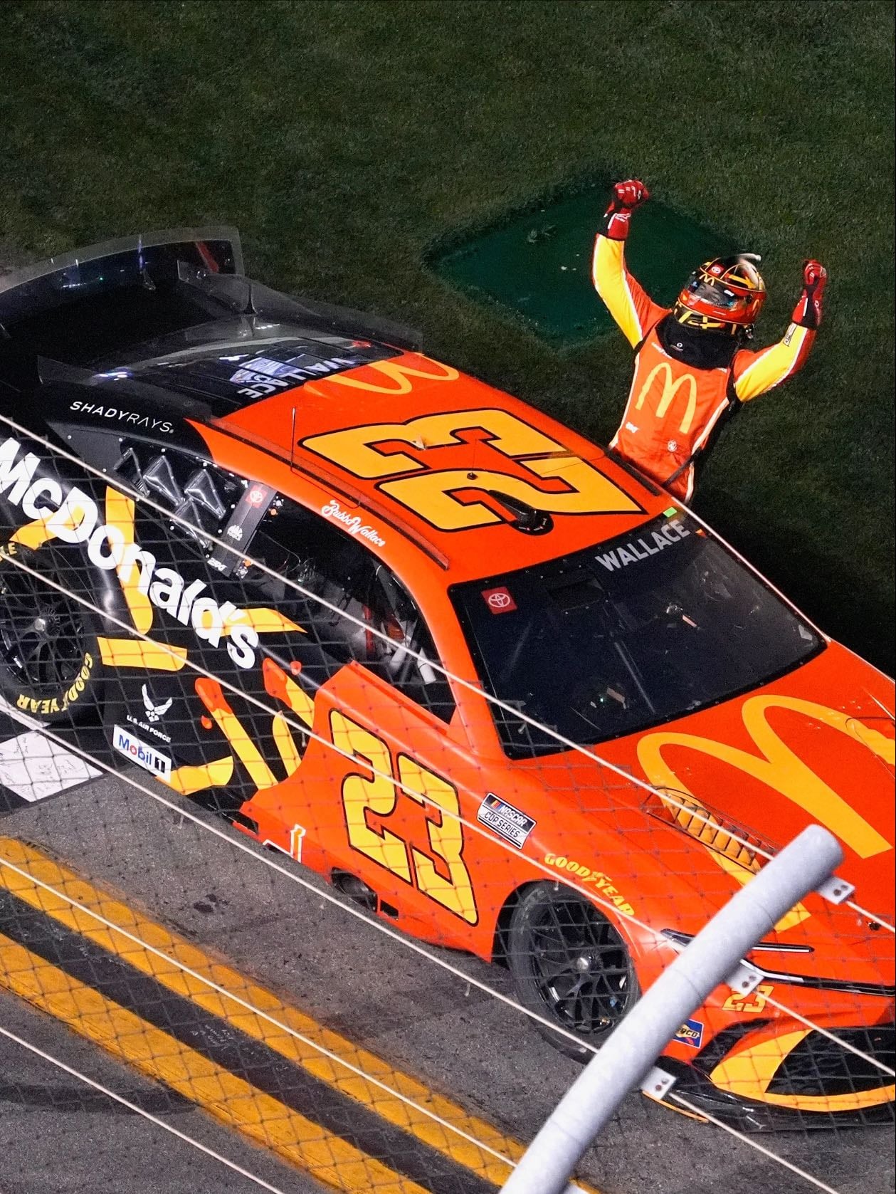 Duel 1 - Really fun duel with lots of aggressive racing. Reddick helps push Bubba. Great moment with JRM as Allgaier makes 500. Helio crashed