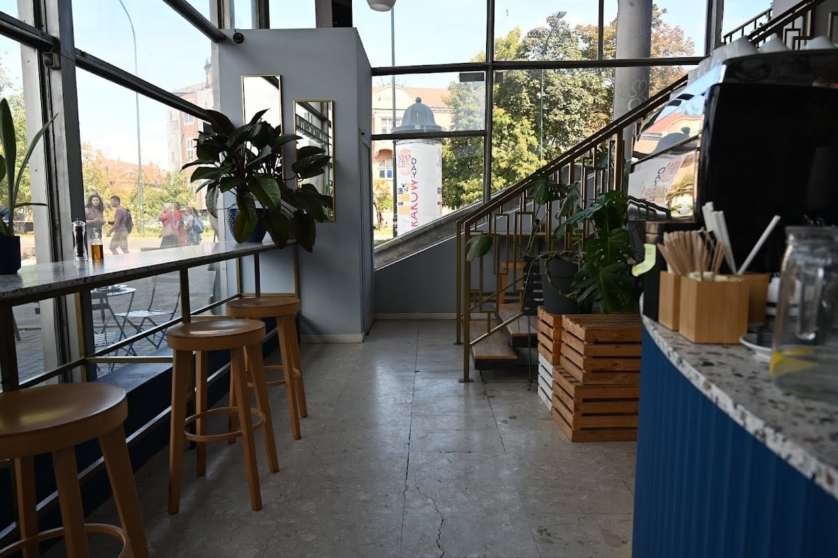 Umeblowana Cafe