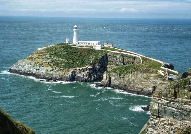 Holyhead - Ferry port - arrive 10:15 Thursday
