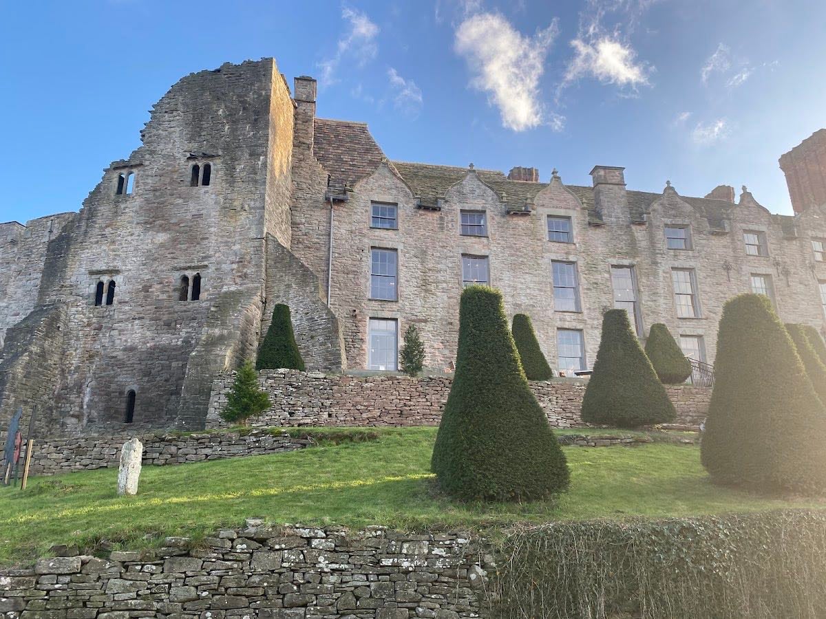 Hay Castle