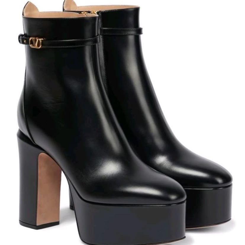 Valentino.