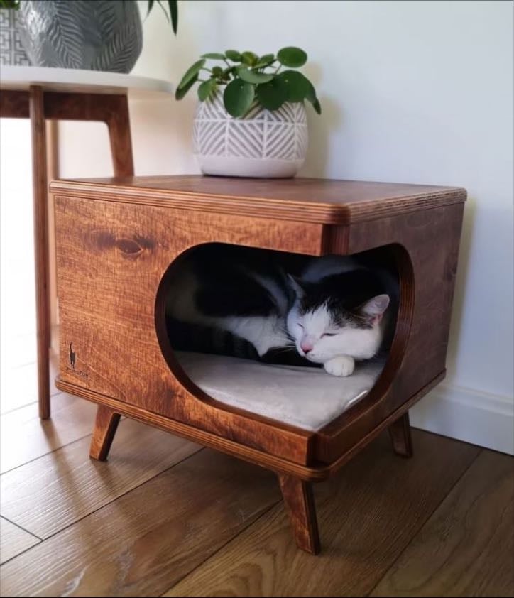 Bedside table