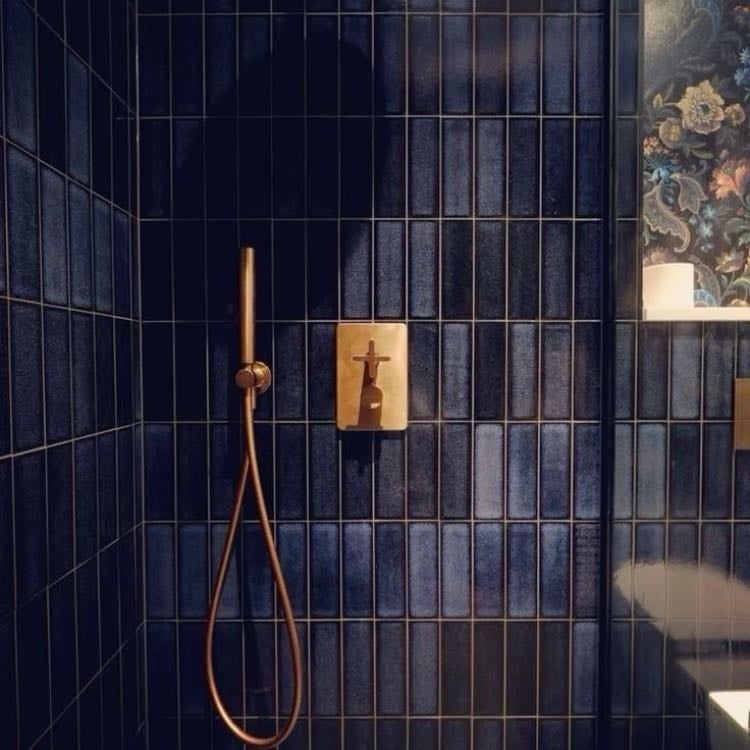 Blue tiles - or green, red or brown