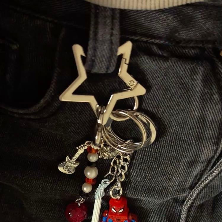 Star carabiner