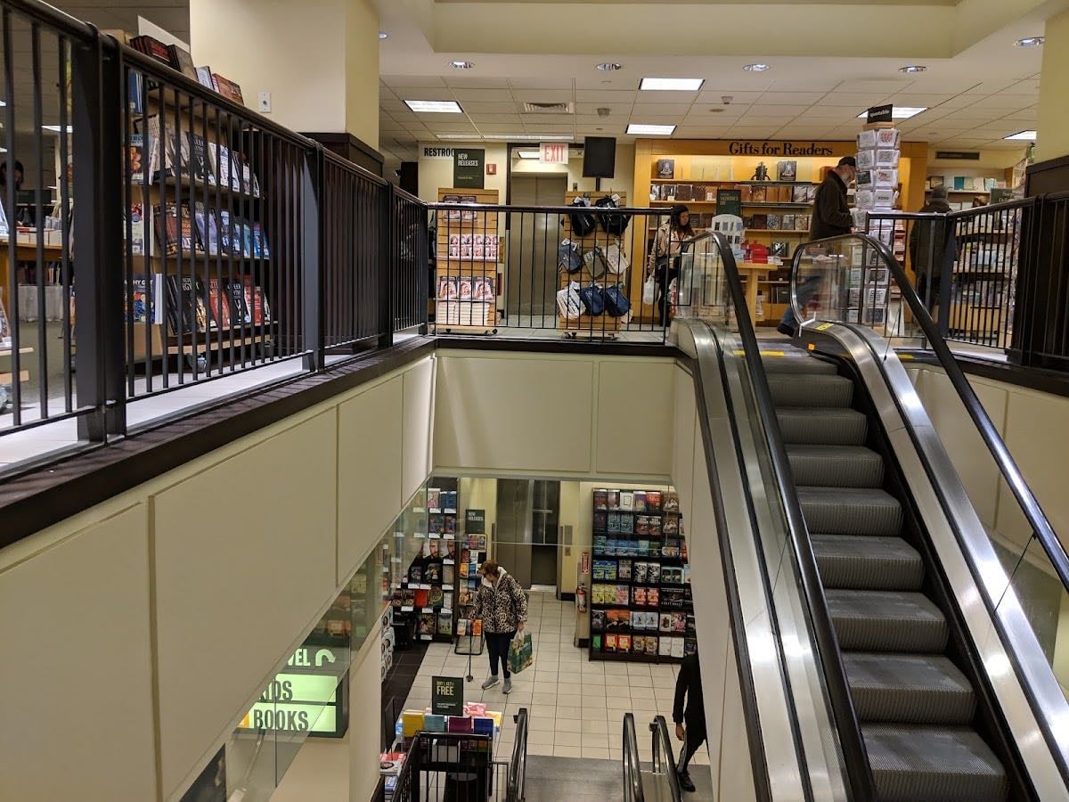 Barnes & Noble