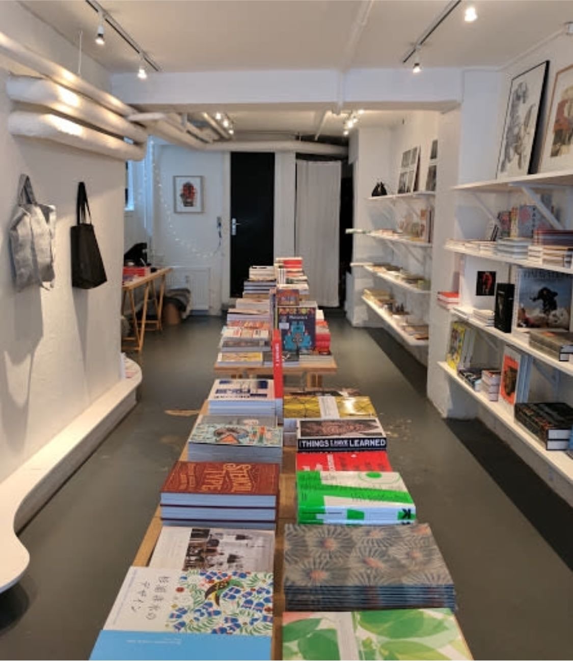 Cinnober Bookshop - Livres de mode, photographie et design