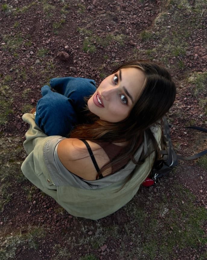 louannvecchia - tt: @louannvecchia
ig: @louannvecchia