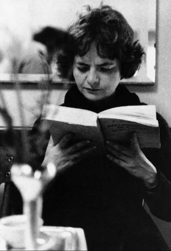 Elena Ferrante