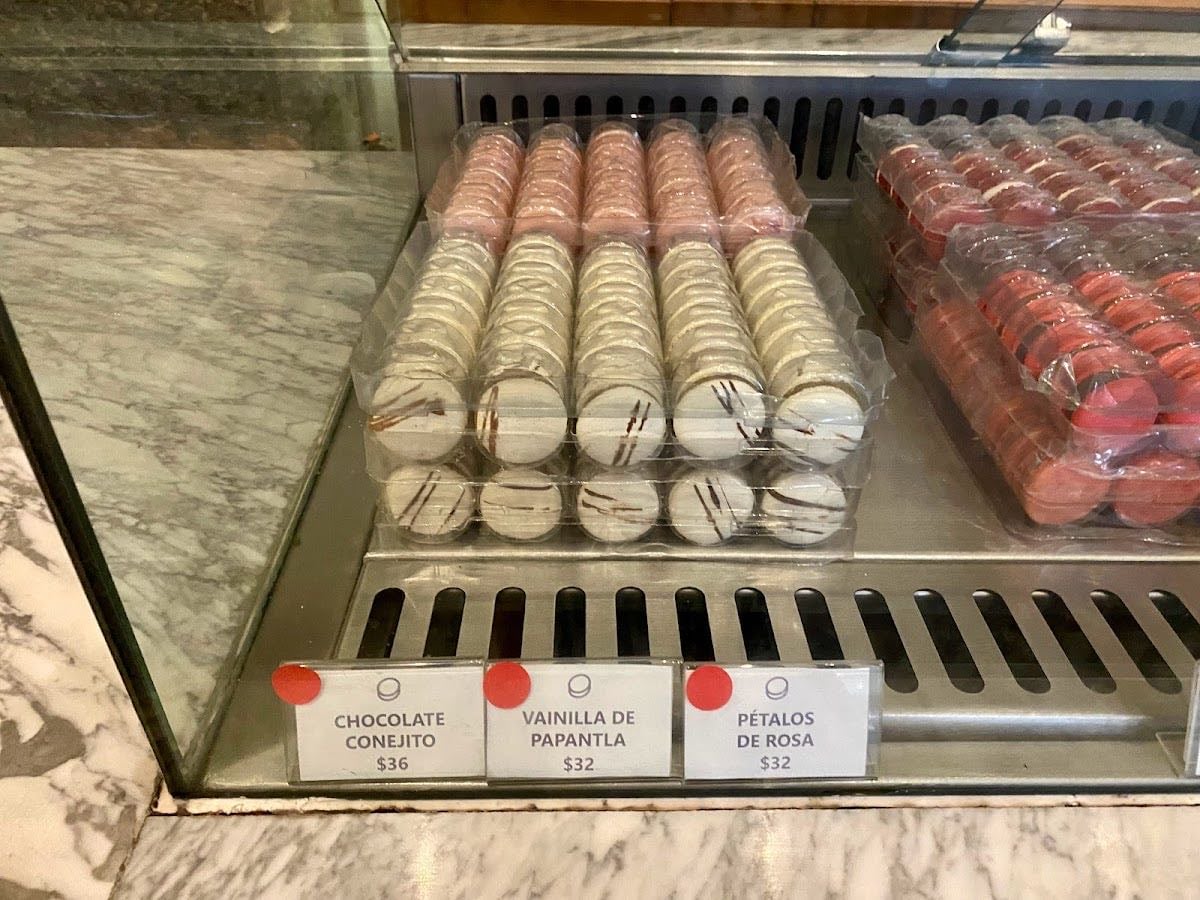 Le Macaron Boutique ANTARA