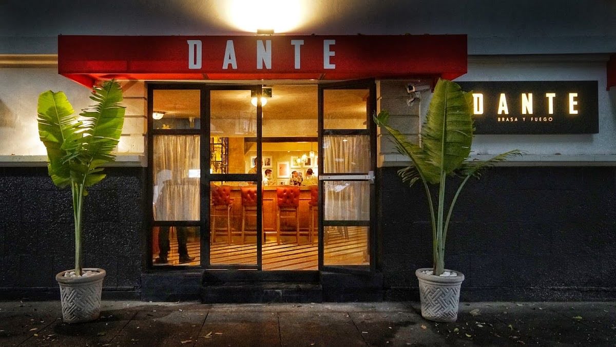 Dante Brasa y Fuego