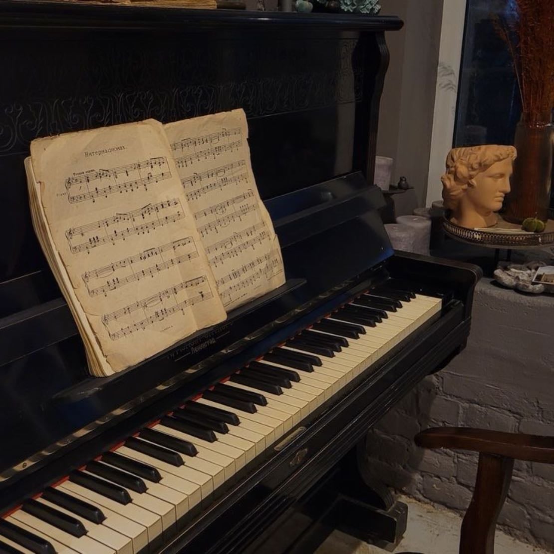 Playing piano - Self taught
