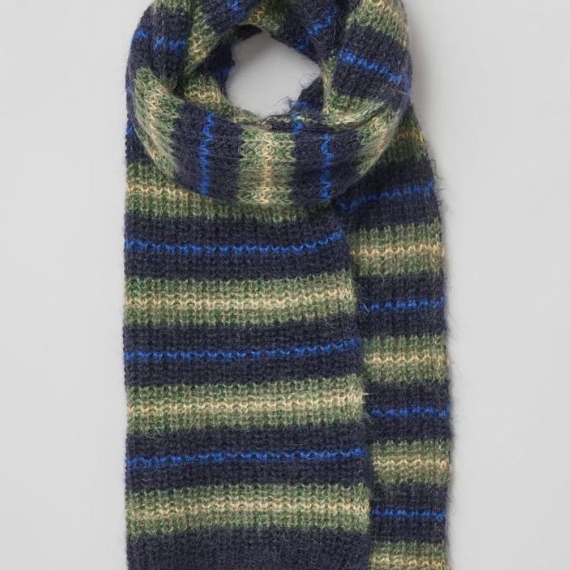 scarfs !