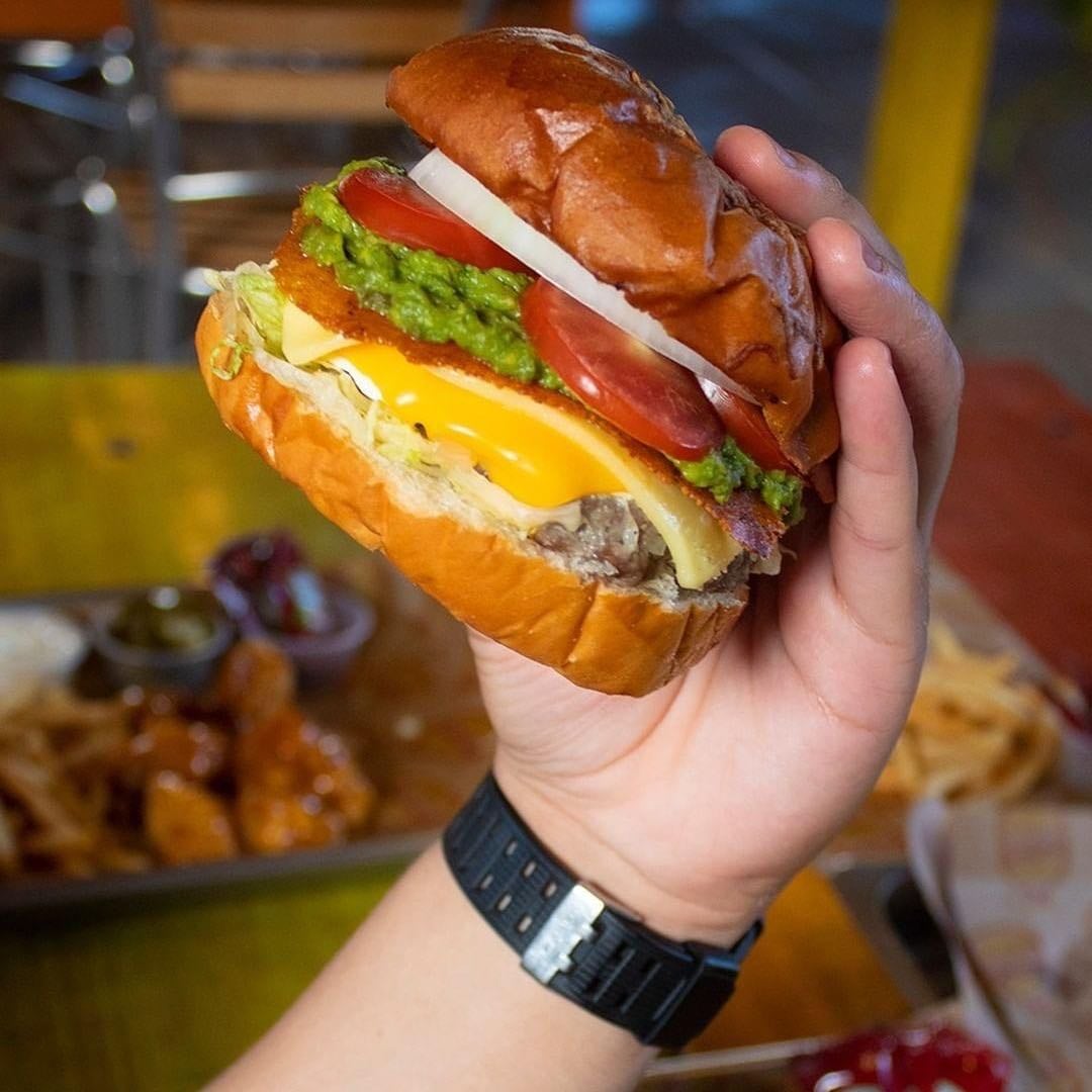 Peiro's Burgers Las Quintas