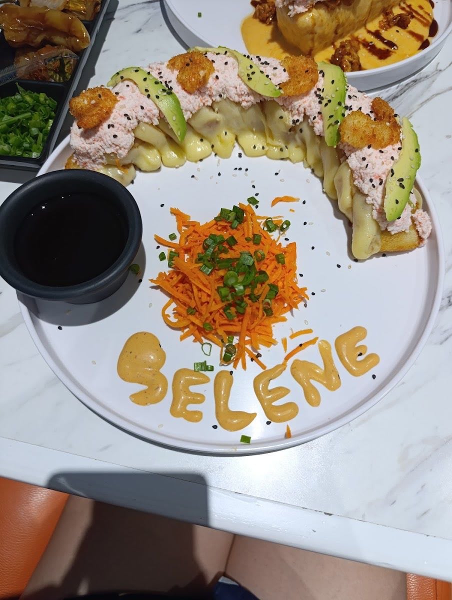TEMAKI Sushi Bistro