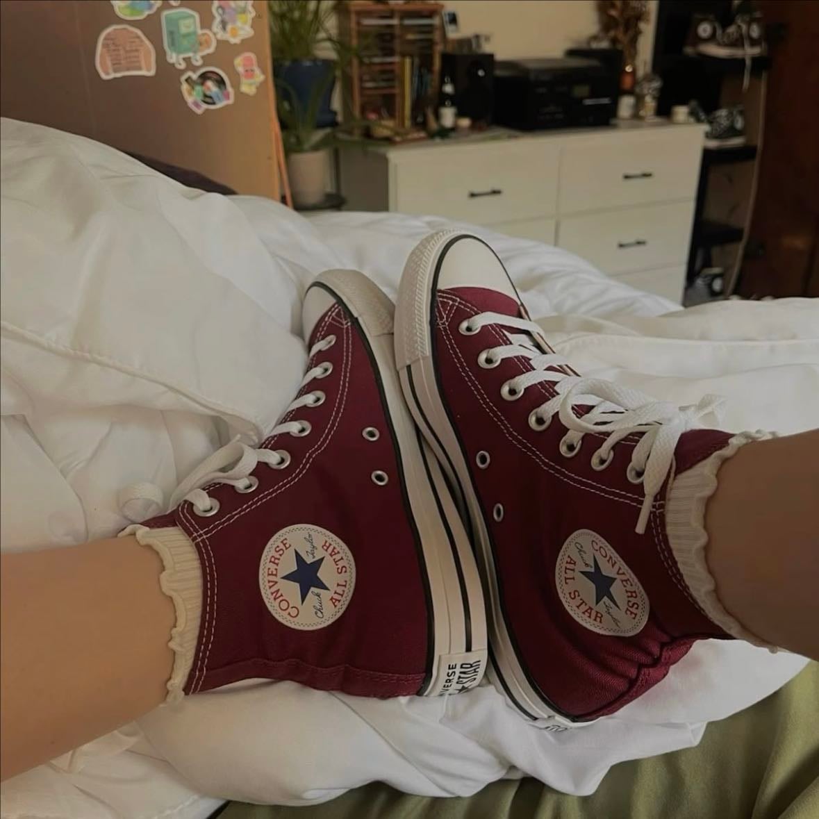 dark red converse