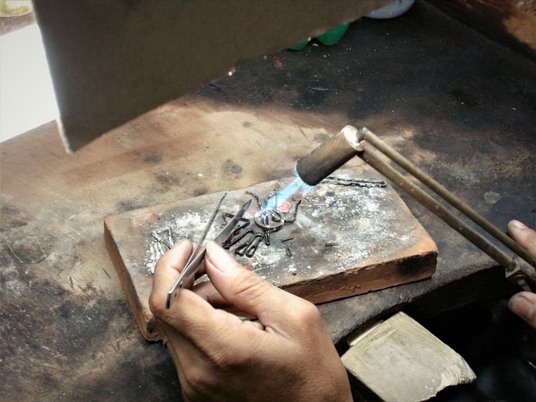 fabrication de bijoux