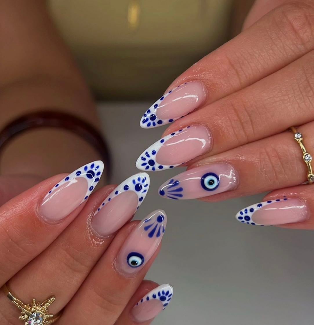 greek nails