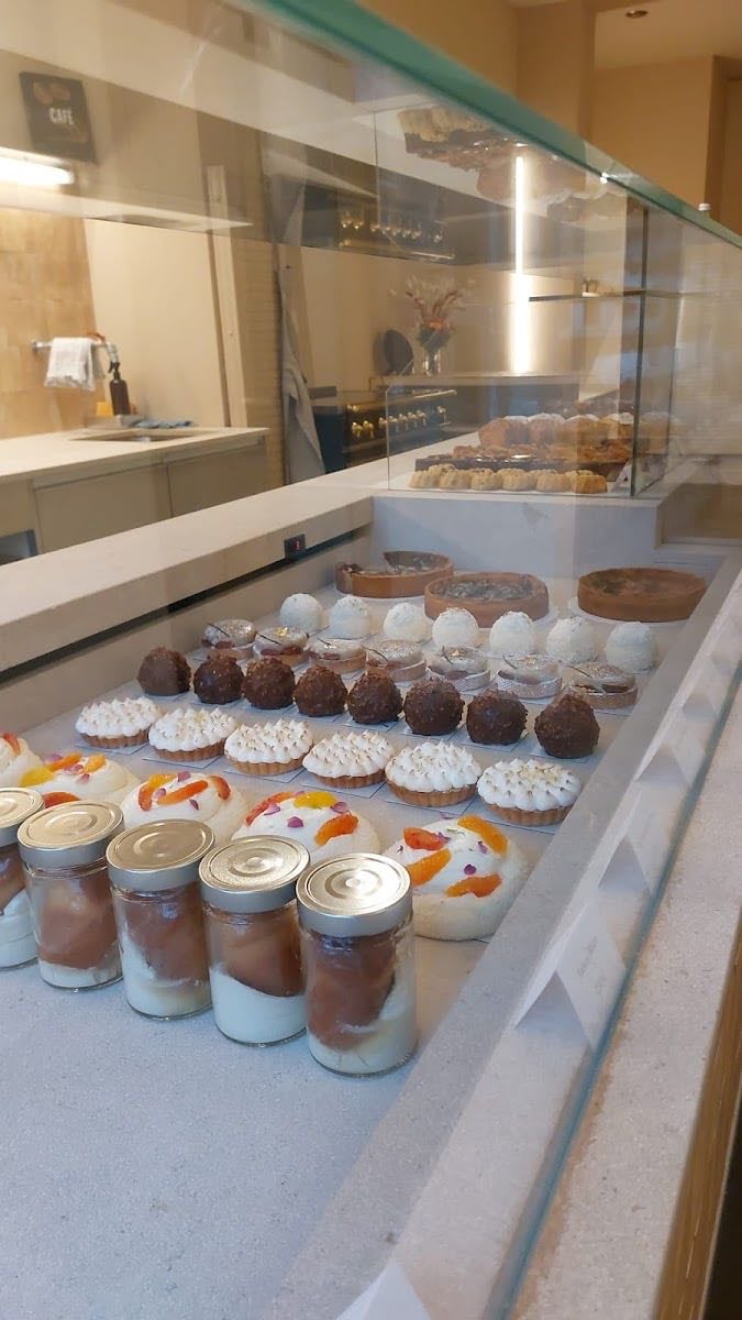 Julien Othomene Patisserie