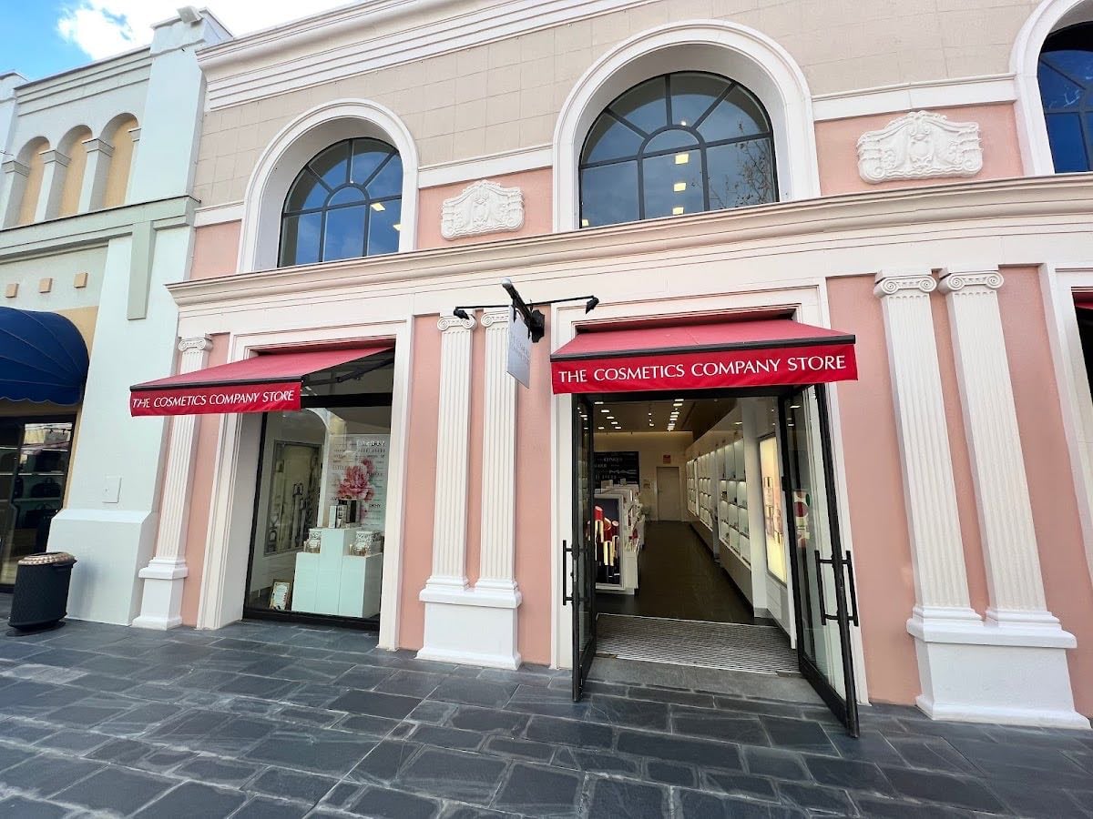 OUTLET THE COSMETICS COMPANY STORE