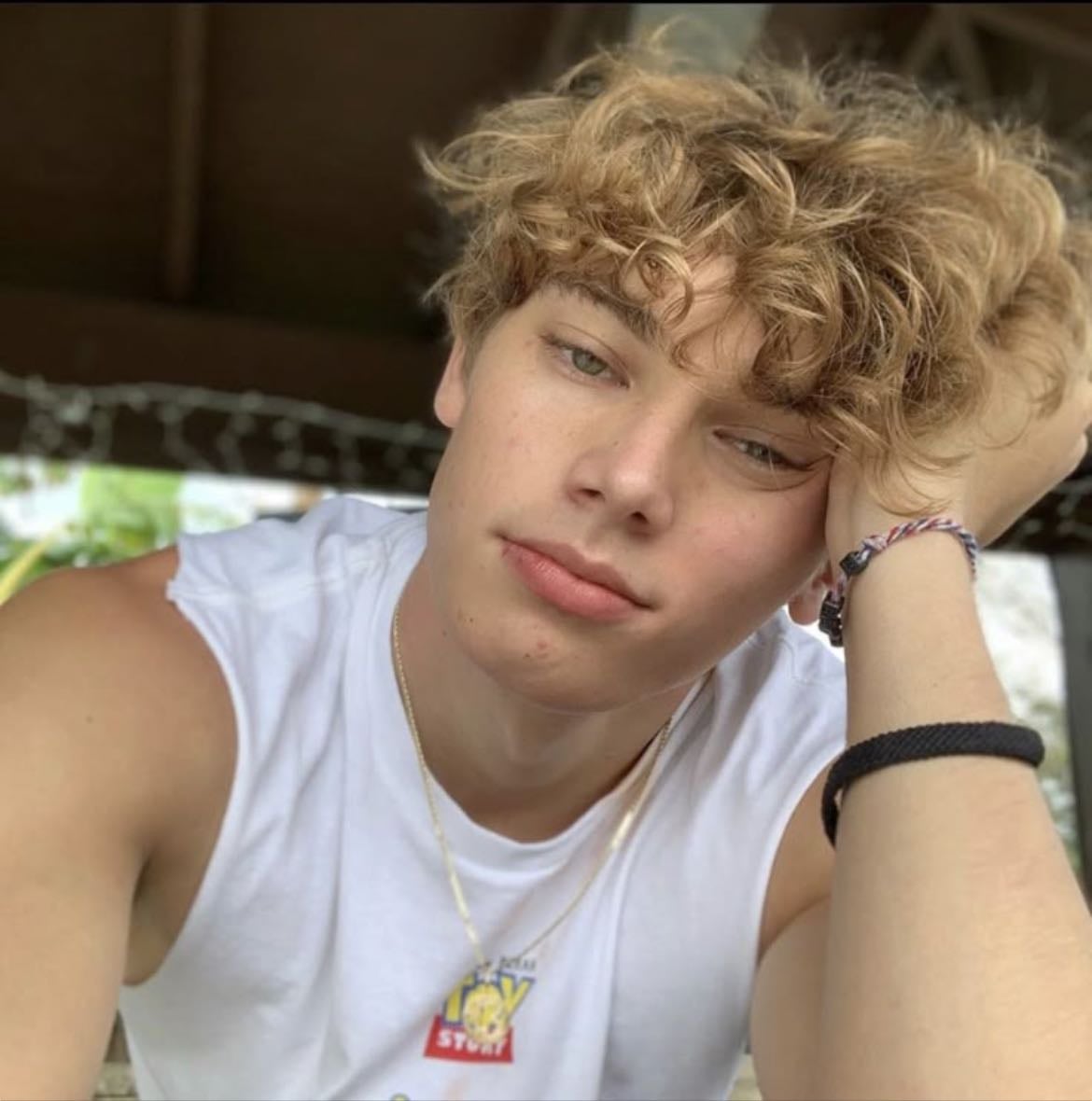 blonde