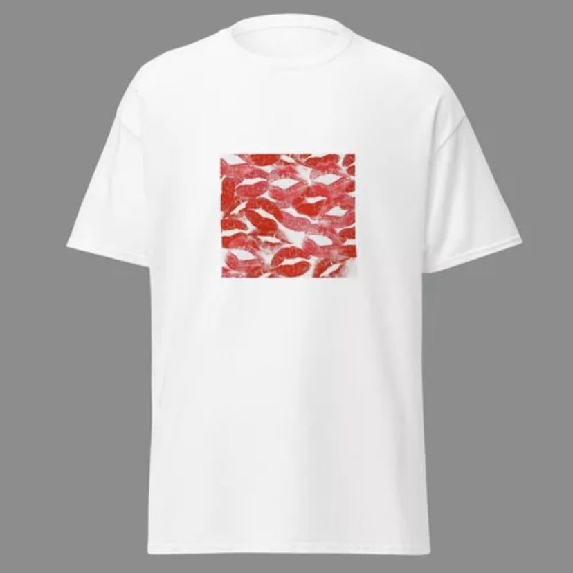 playera con besos