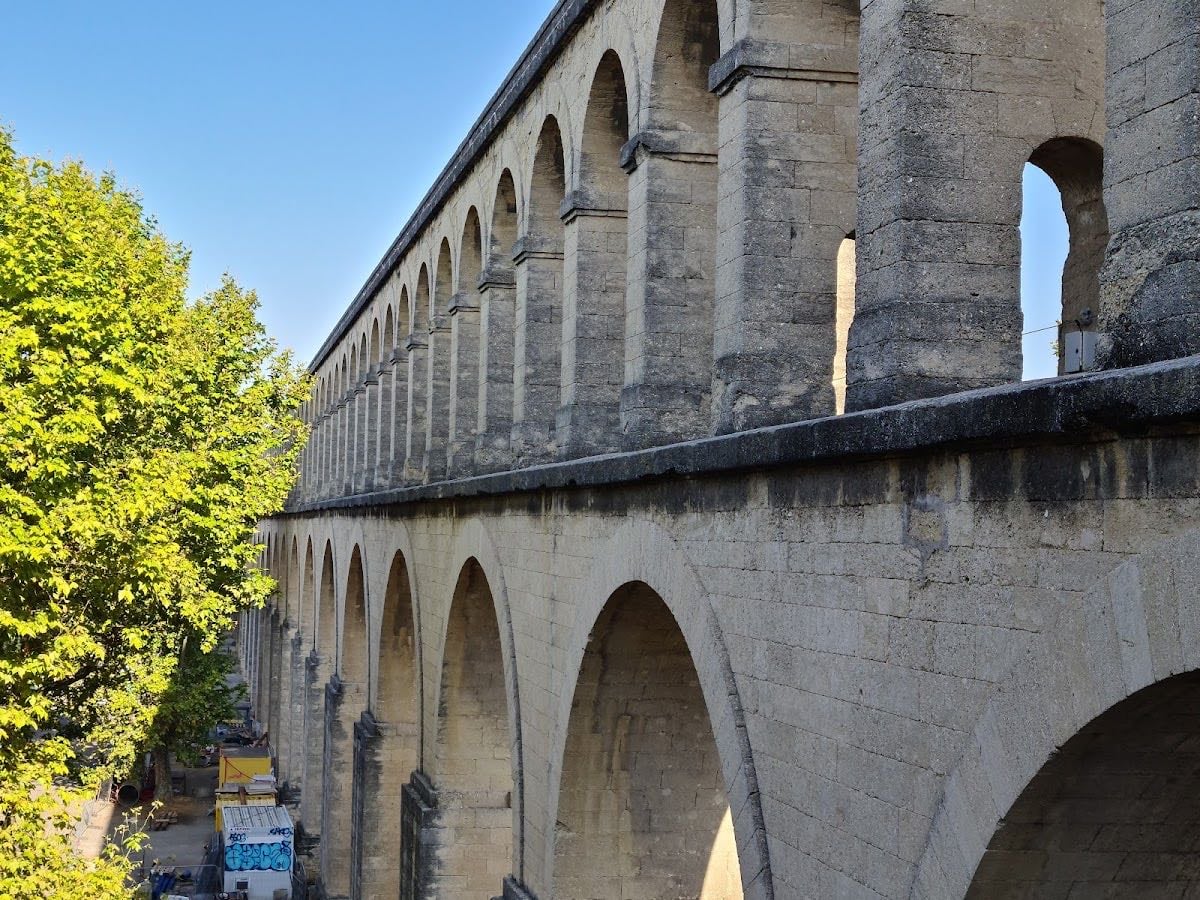 Aqueduc Saint-Cl茅ment