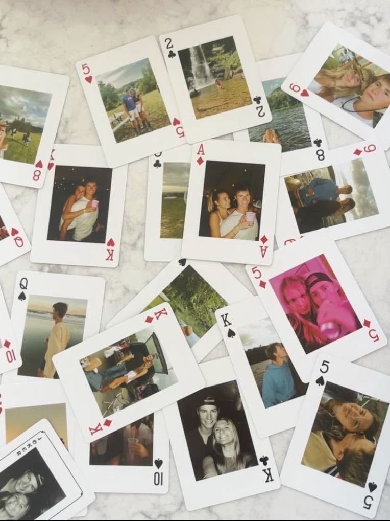 Juego de cartas personalizado - Se re usa, todos juegan a las cartas!